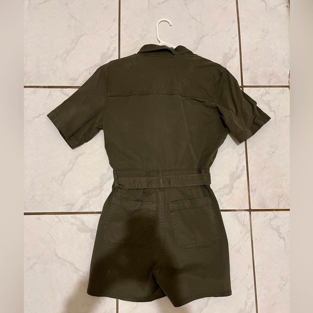 Universal Thread Khaki Button-Up Top - image 3